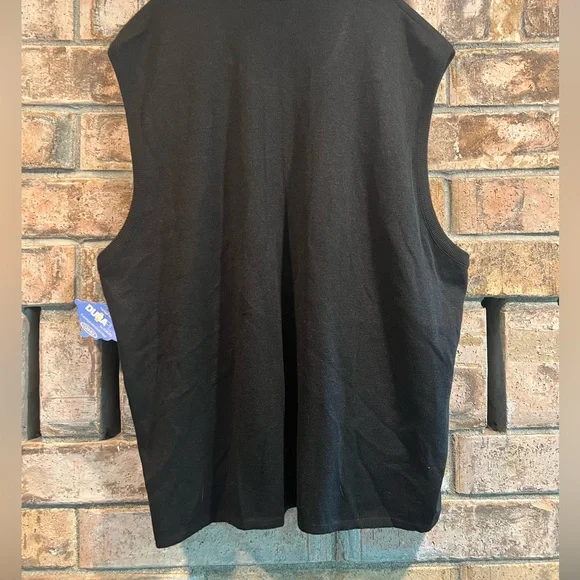 Durapil Zip-Up Sweater Vest - Picture 8 of 8